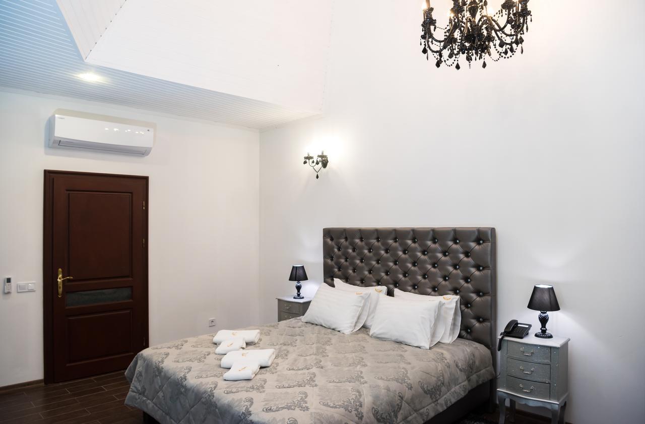 Hotel " Boutique " Uzjhorod Exteriör bild