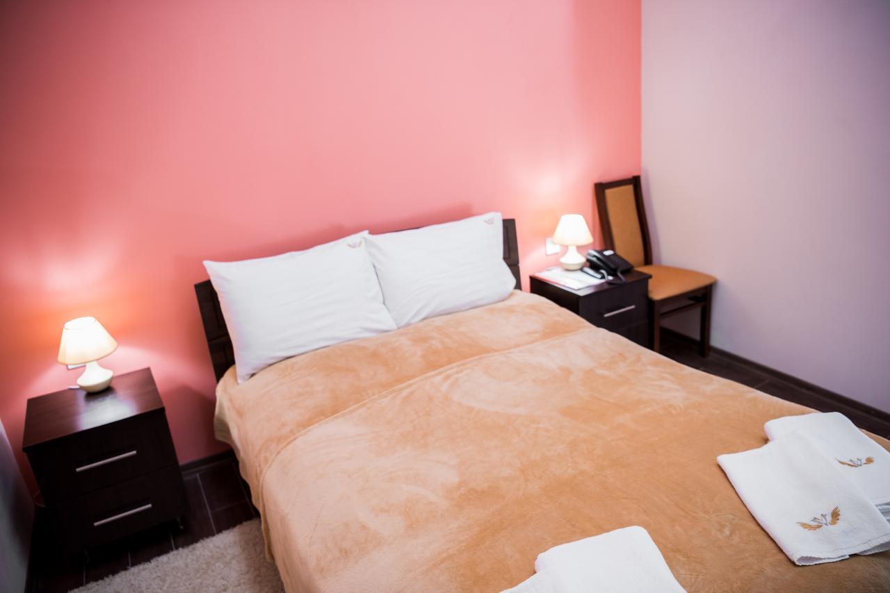 Hotel " Boutique " Uzjhorod Exteriör bild
