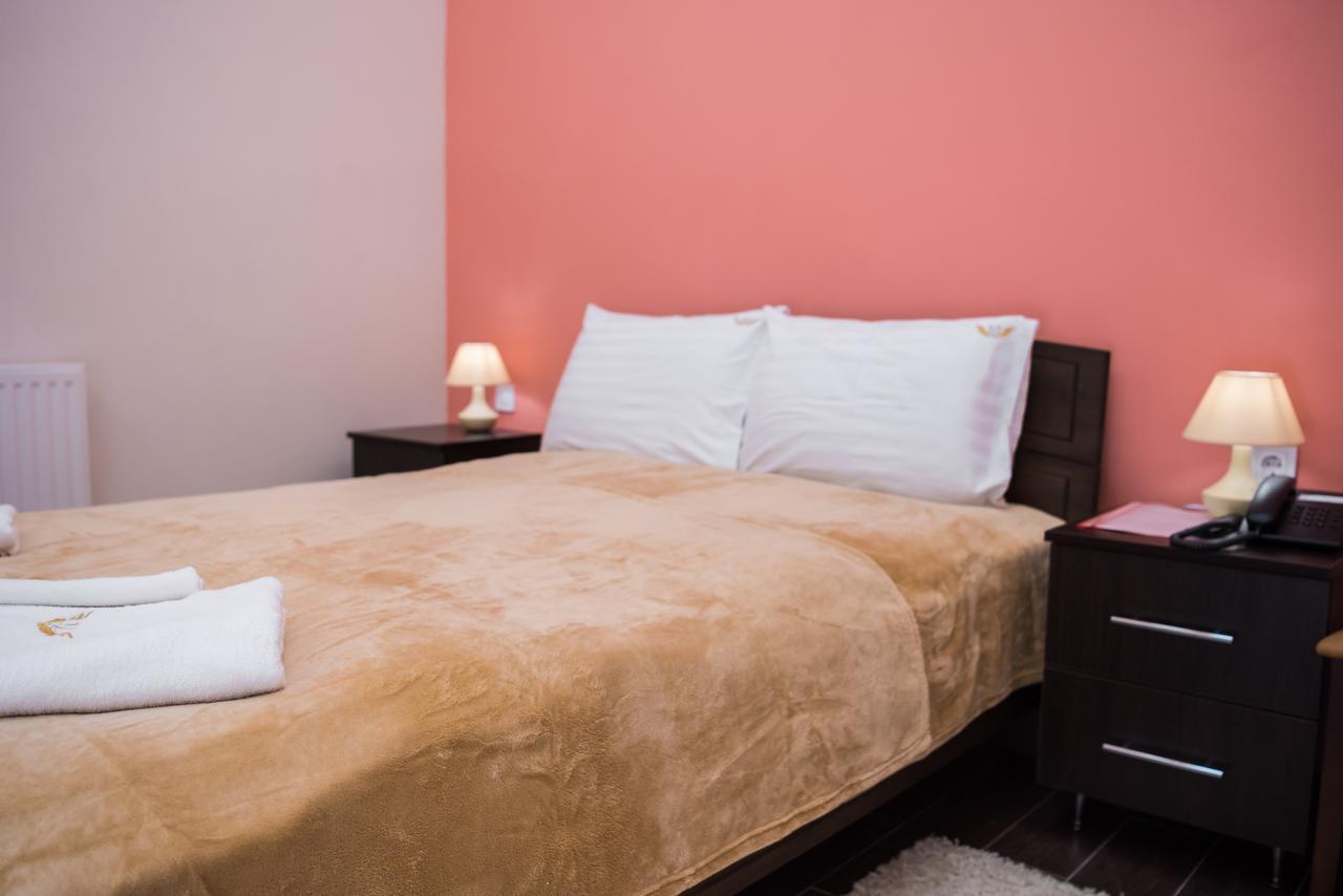 Hotel " Boutique " Uzjhorod Exteriör bild