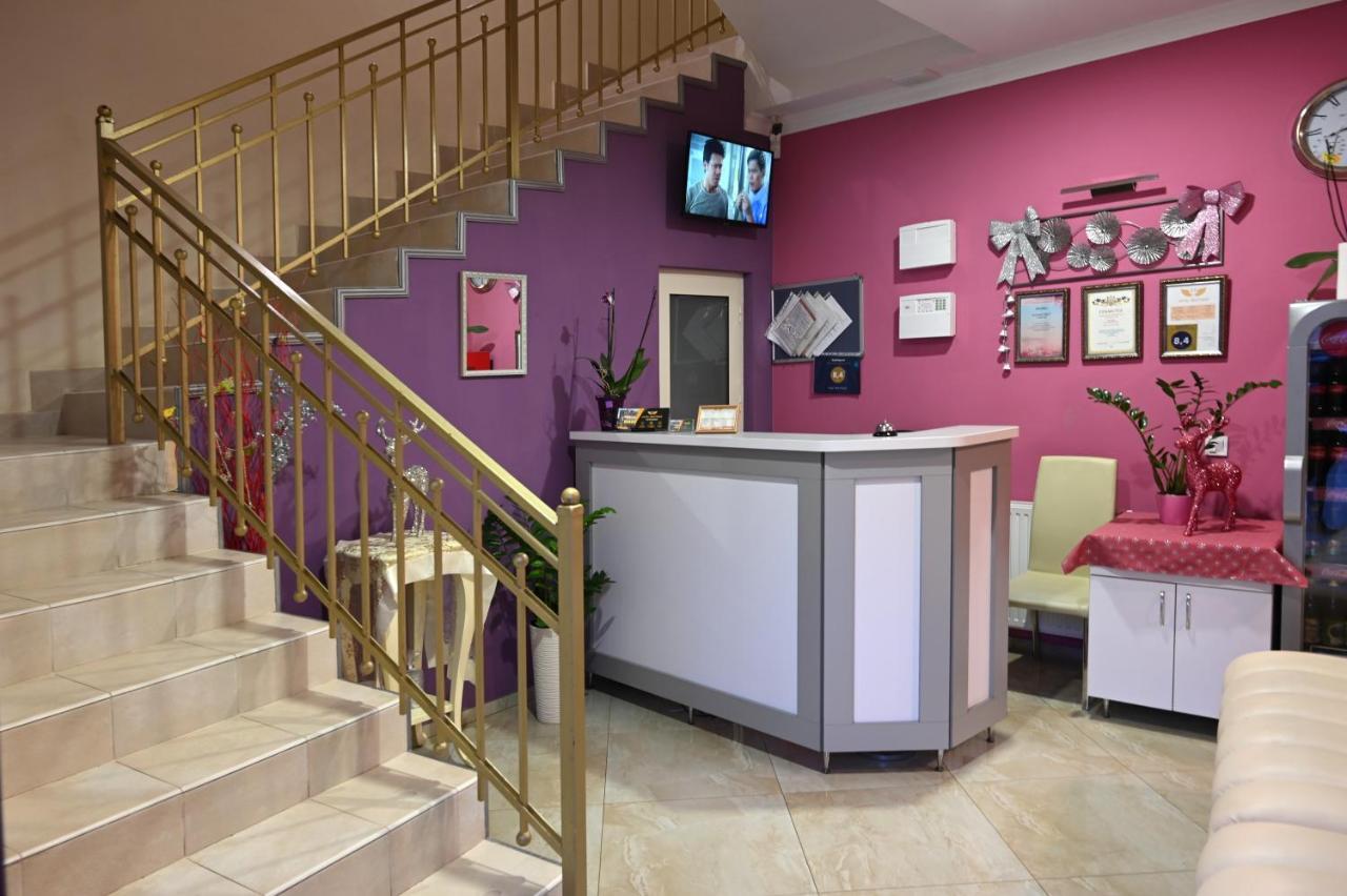 Hotel " Boutique " Uzjhorod Exteriör bild
